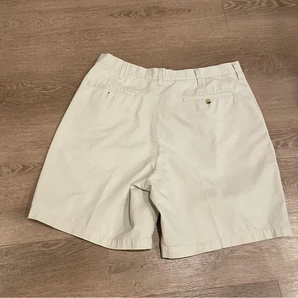 Knightsbridge shorts tan sz 38 - Picture 3 of 4